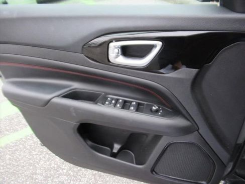 Used 2022 Jeep Compass Trailhawk w/ Trailer Tow Group image 25