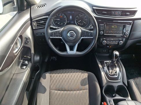 Certified 2020 Nissan Rogue SV image 11