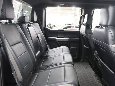 Used 2018 Ford F150 Raptor w/ Equipment Group 802A Luxury image 20