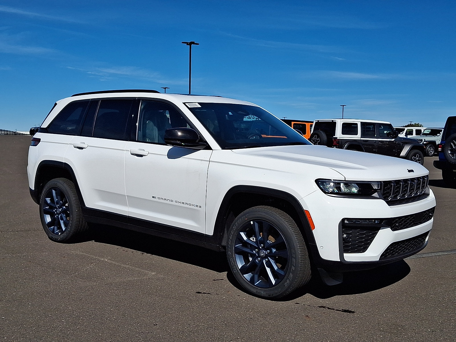 New 2026 Jeep Grand Cherokee Limited AWD/4WD image 1