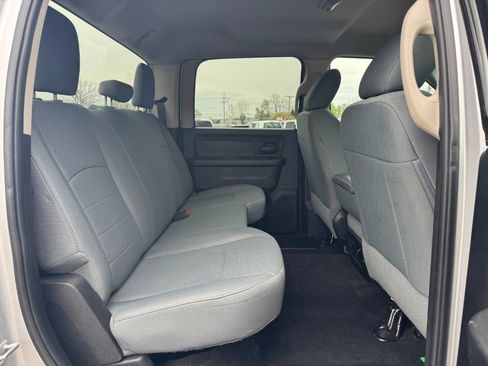 Used 2018 RAM 2500 Tradesman w/ Chrome Appearance Group AWD/4WD image 17