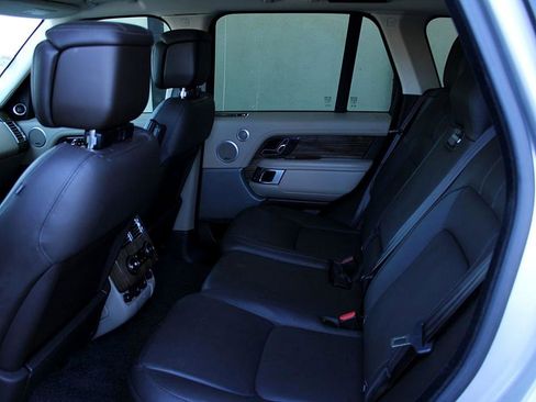 Used 2018 Land Rover Range Rover Supercharged image 18