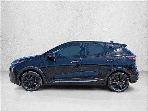 Used 2023 Chevrolet Bolt EUV Premier w/ Sun & Sound Package FWD image 9