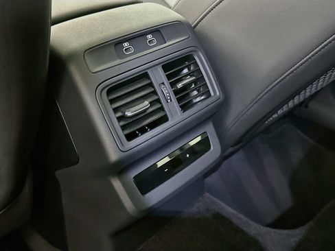 Used 2025 Audi Q5 Premium Plus w/ Premium Plus AWD/4WD image 23