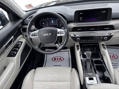 Certified 2022 Kia Telluride SX w/ SX Prestige Package image 14
