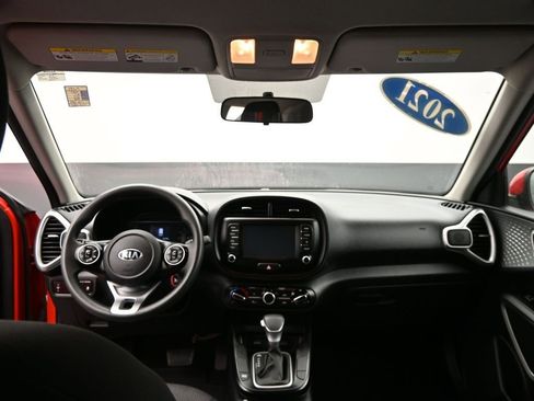 Used 2021 Kia Soul LX image 24