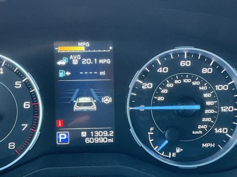 Used 2022 Subaru Ascent Touring AWD/4WD image 9