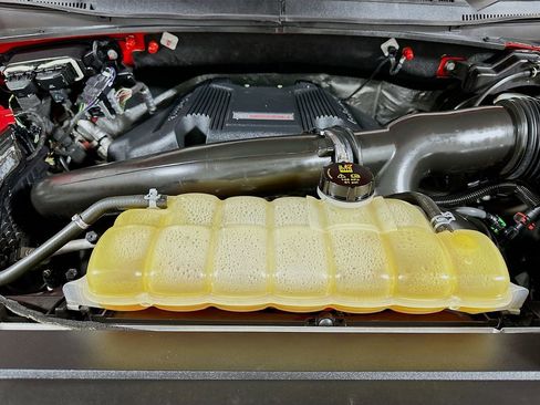 Certified 2018 Ford F150 Raptor w/ Equipment Group 802A Luxury image 21