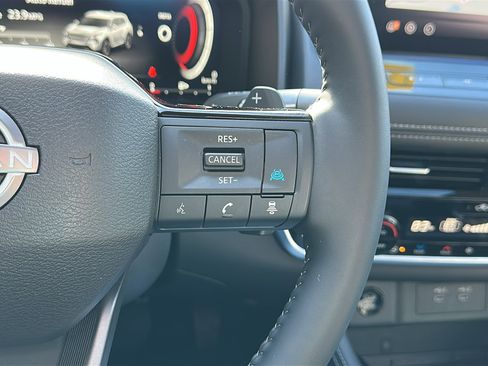 Certified 2025 Nissan Rogue Platinum w/ Platinum Premium Package image 16