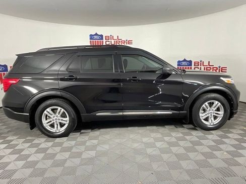 Certified 2023 Ford Explorer XLT image 2