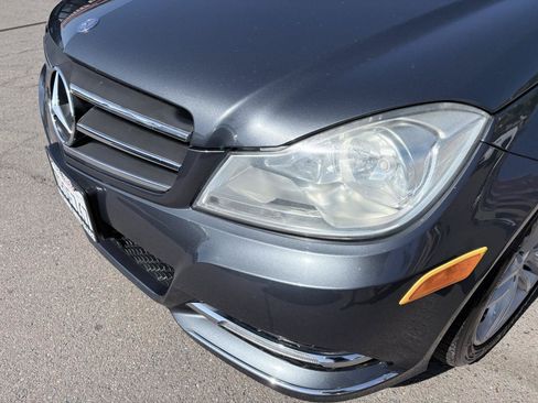Used 2013 Mercedes-Benz C 250 Sedan image 8