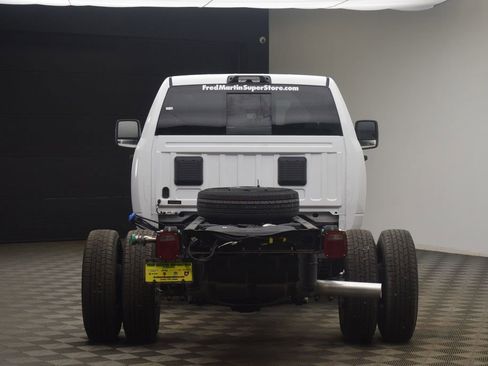 New 2026 RAM 3500 Tradesman AWD/4WD image 9