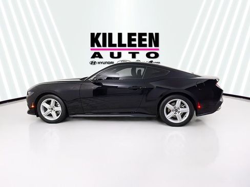 New 2026 Ford Mustang Coupe image 4