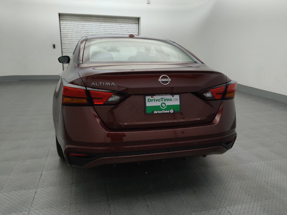 Used 2025 Nissan Altima 2.5 SV FWD image 6