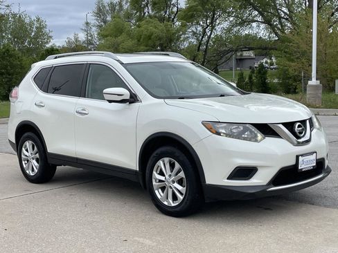 Used 2016 Nissan Rogue SV w/ SV Premium Package AWD/4WD image 5