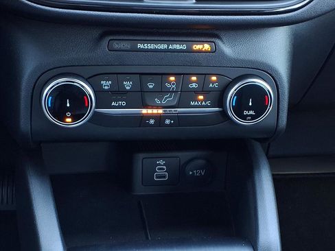 Used 2025 Ford Escape ST-Line w/ Equipment Group 301A image 16