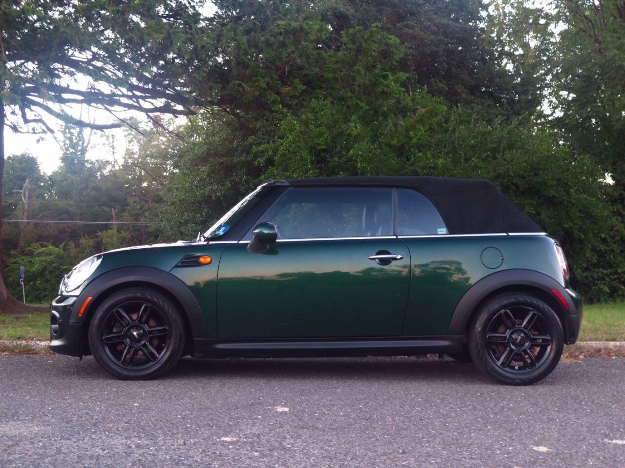 Used 2015 MINI Cooper Convertible FWD image 3