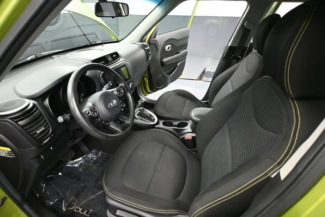 Used 2015 Kia Soul + FWD image 15