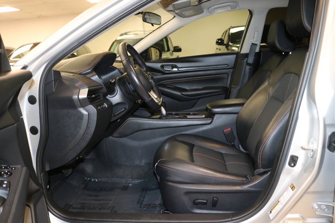 Used 2019 Nissan Altima 2.5 SR AWD/4WD image 15