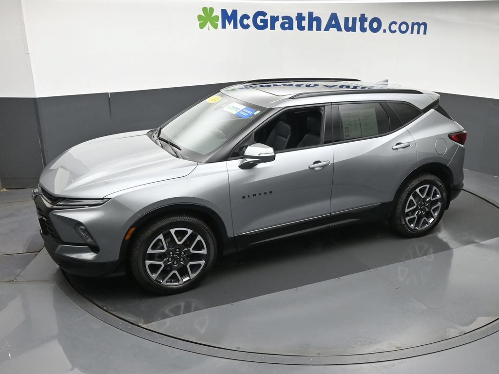 Used 2024 Chevrolet Blazer RS w/ Driver Confidence II Package AWD/4WD image 23