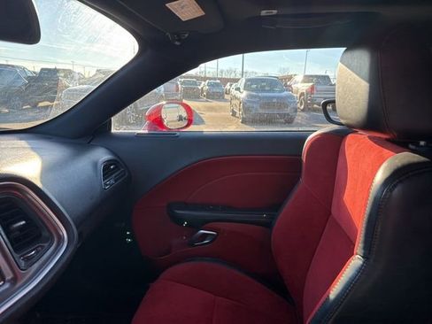 Used 2019 Dodge Challenger GT w/ Plus Package image 17