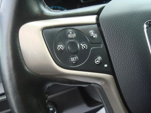 Used 2020 GMC Canyon Denali image 11