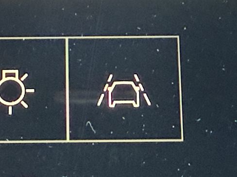 New 2026 GMC Acadia Denali w/ Super Cruise Package image 33