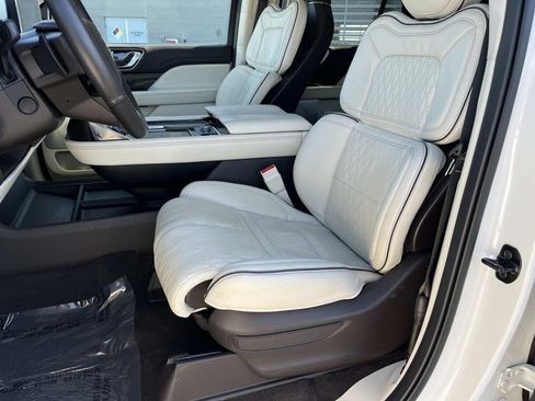 Used 2024 Lincoln Navigator Black Label AWD/4WD image 24