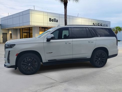 Used 2023 Cadillac Escalade V w/ LPO, ONYX Package AWD/4WD image 2