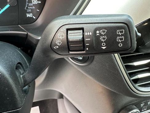 Used 2020 Ford Escape SE FWD image 18
