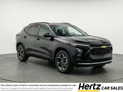 Used 2025 Chevrolet Trax LT