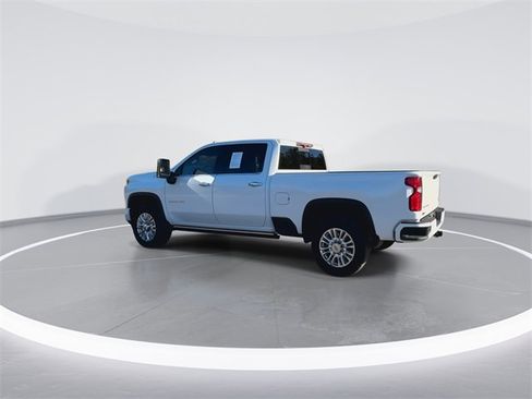 Used 2021 Chevrolet Silverado 2500 High Country w/ Z71 Off-Road Package image 8