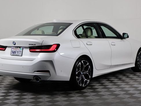 Used 2026 BMW 330i Sedan w/ Convenience Package RWD image 4