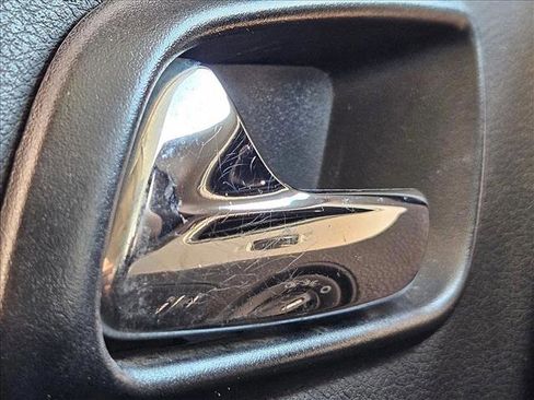 Used 2013 Dodge Journey American Value Package w/ Flexible Seating Group image 15