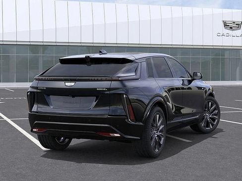 New 2026 Cadillac Lyriq Signature Sport w/ Nappa Leather Package AWD/4WD image 4