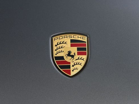 Certified 2020 Porsche 911 Carrera 4S image 31