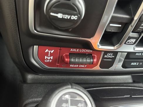 New 2026 Jeep Gladiator Mojave image 32