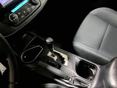 Used 2018 Toyota RAV4 XLE image 15