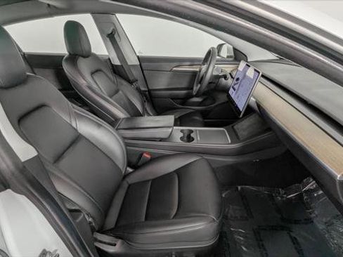 Used 2021 Tesla Model 3 Standard Range Plus image 22