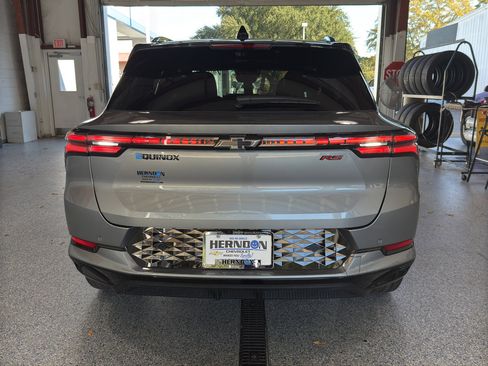 New 2026 Chevrolet Equinox EV RS image 6