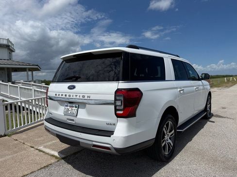 Used 2023 Ford Expedition Max Limited image 5