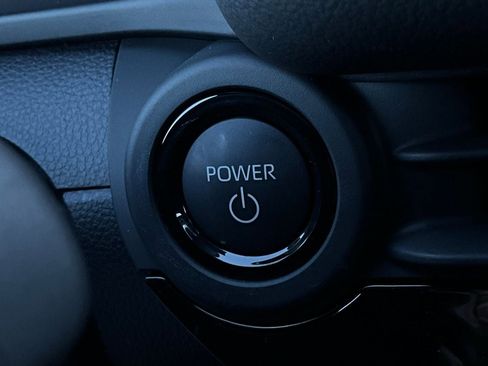 New 2026 Toyota Crown Signia image 31