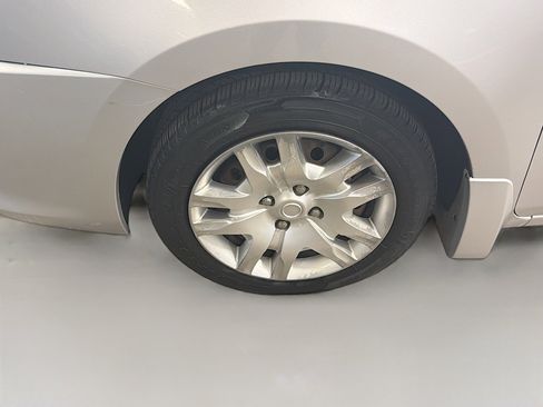 Used 2012 Nissan Sentra 2.0 S image 11