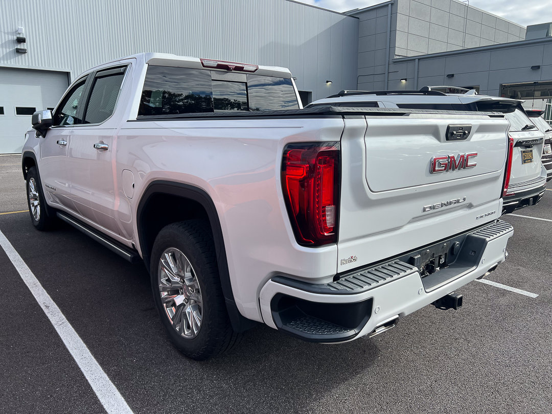 Used 2023 GMC Sierra 1500 Denali AWD/4WD image 4