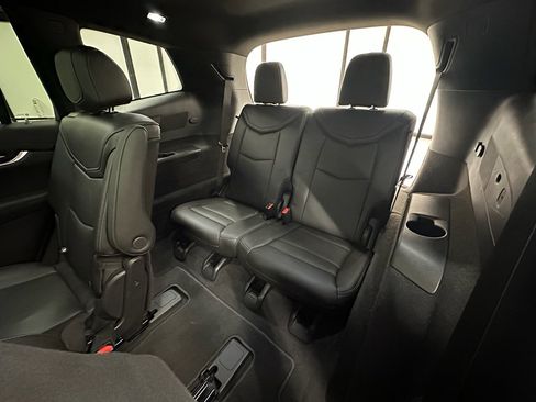 Used 2020 Cadillac XT6 Premium Luxury image 24