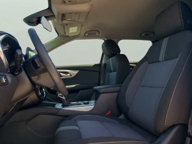 New 2026 Chevrolet Blazer LT FWD image 24