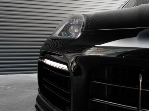 Certified 2022 Porsche Cayenne GTS AWD/4WD image 42