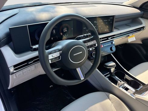 New 2026 Hyundai Tucson SEL image 9