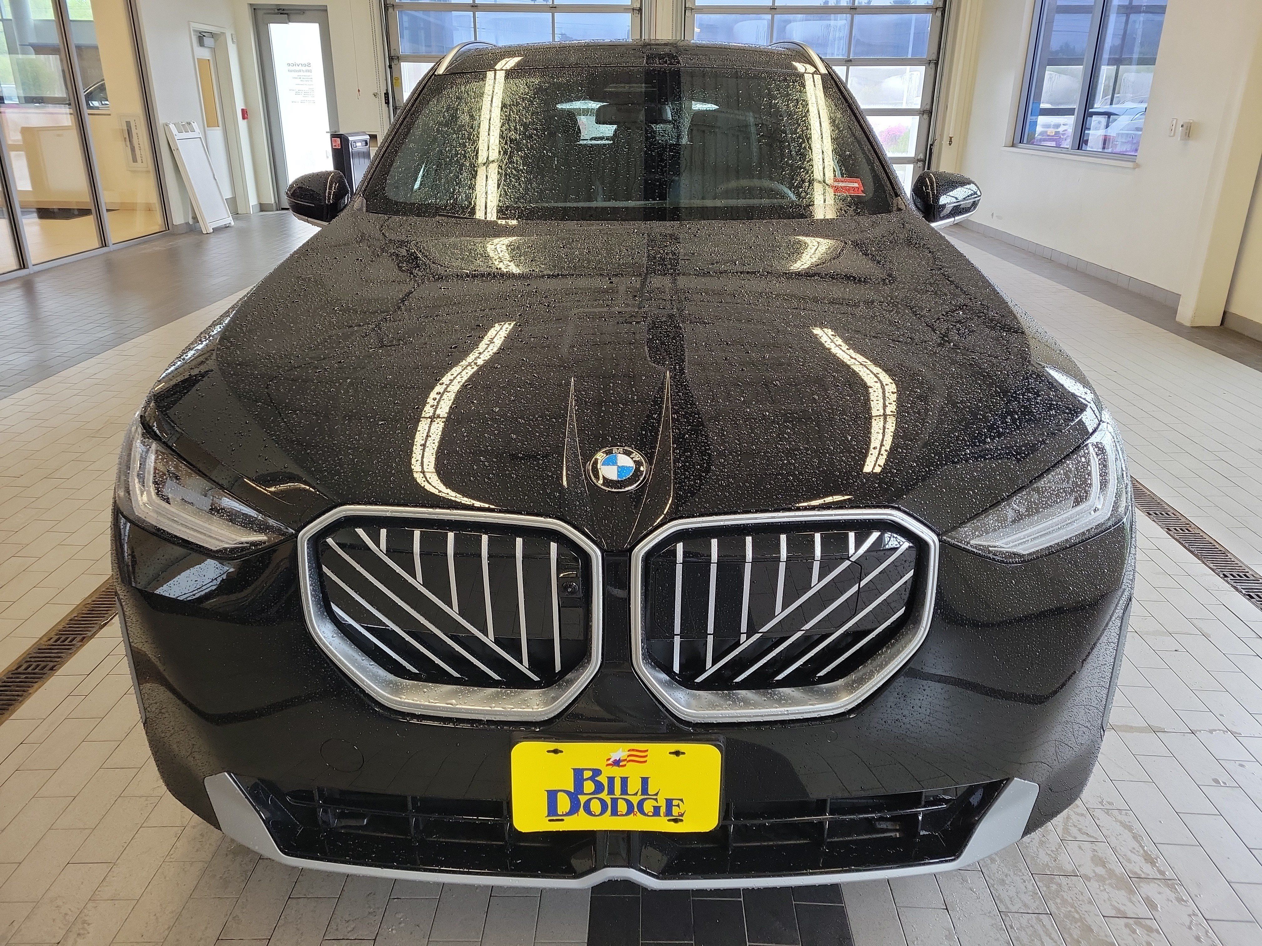 Used 2026 BMW X3 xDrive30i w/ Premium Package AWD/4WD image 2