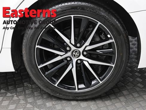Used 2024 Toyota Camry SE AWD/4WD image 8